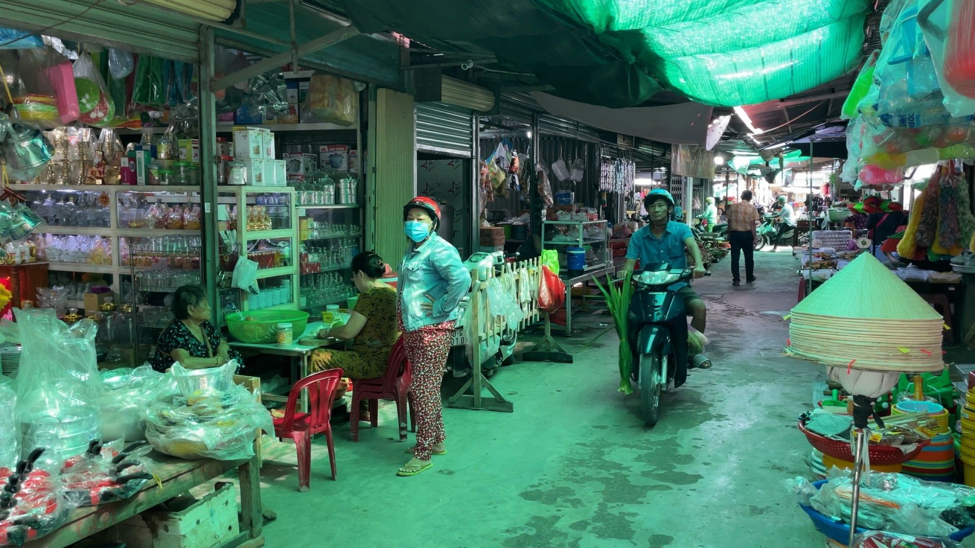 Xây dựng chợ văn minh, không chỉ là nâng cấp cơ sở vật chất